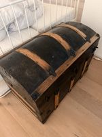 Antike Truhe /Holztruhe, Vintage, sehr dekorativ!