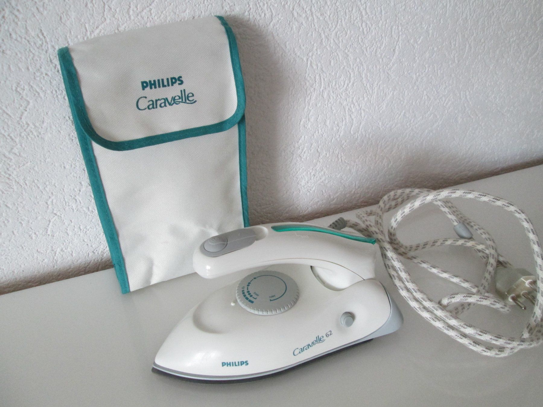 Philips Bügeleisen: Reise-Bügeleisen FHILIPS – Gebraucht aus Movelier von KRASI61 1