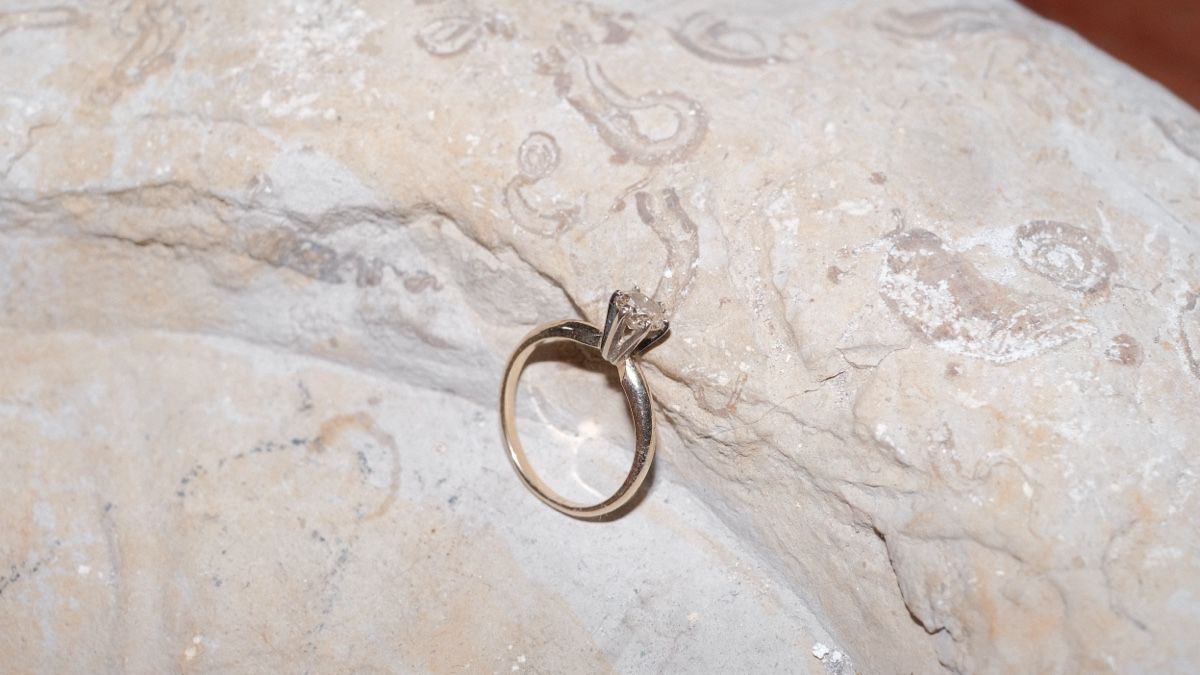 Anelli: Solitärring mit Diamant und Zertifikat – Usato da Zürich venduto da mac1963mac 1