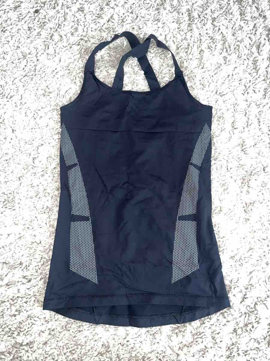 Lotti di vestiti: Diverse Kleidung – Usato da Zürich venduto da nat_9xyj 4