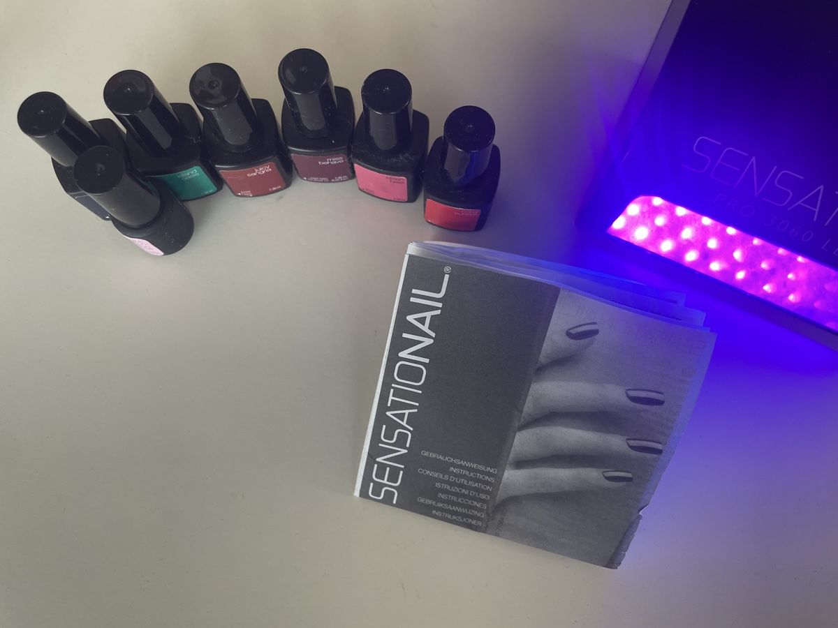 Unghie finte: Sensationail Lampe mit 6 Nagellacken – Usato da Horgen venduto da bl2