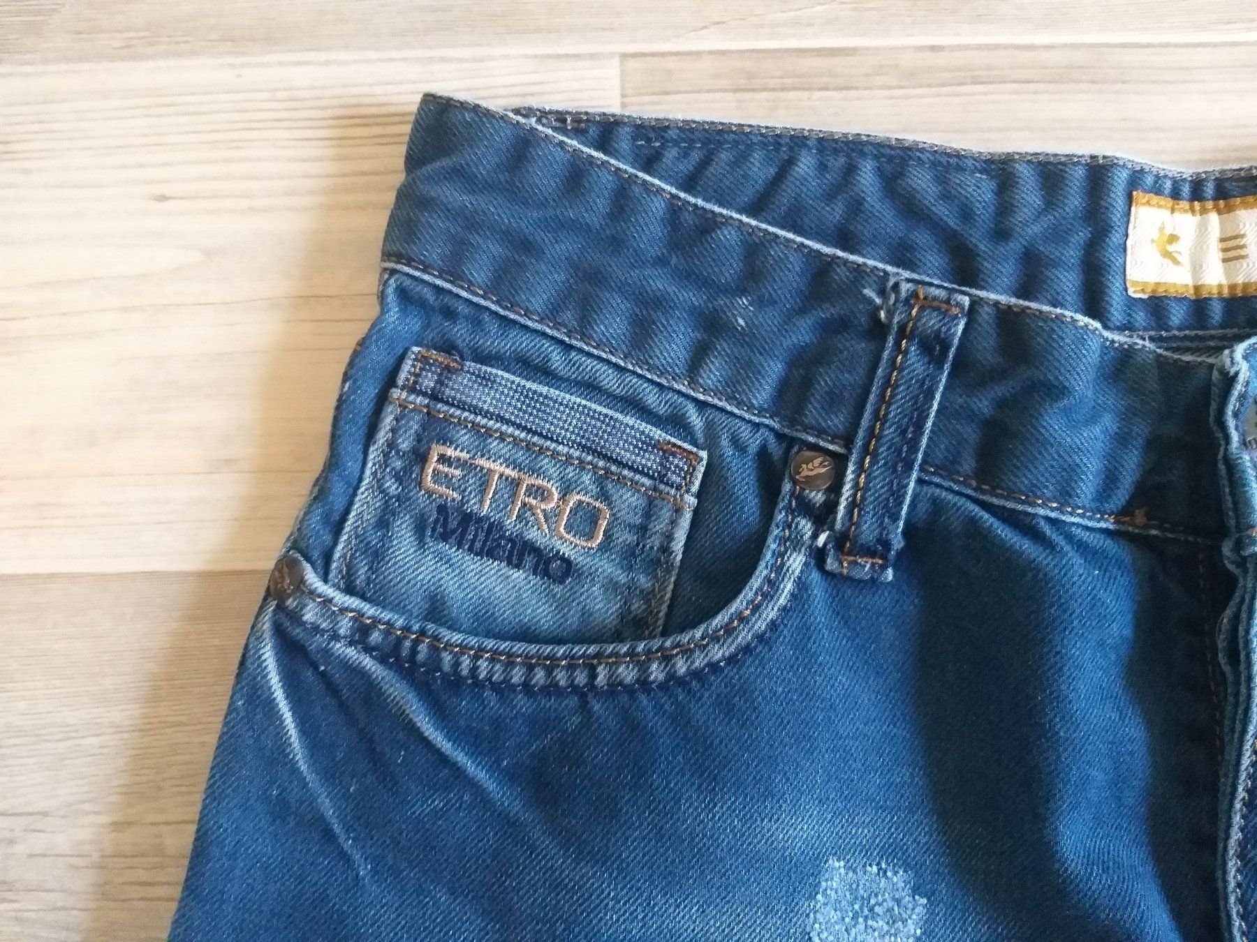 Etro Jeans: ETRO Bermuda Jeans taille / Grosse S – Gebraucht aus Cossonay-ville von Super-Price-Quality 2