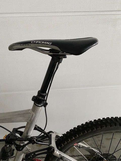 Biciclette: KNOLLY Endorphin mountain bike – Usato da Dallenwil venduto da ZD2019 5