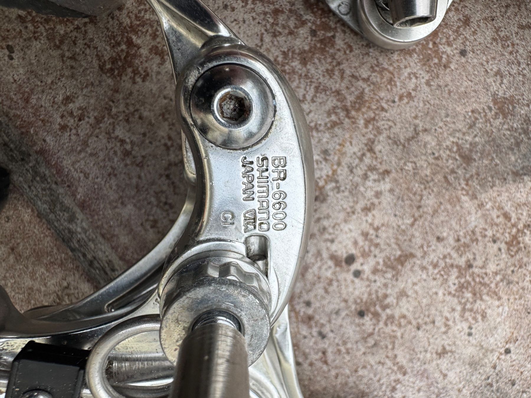 Pezzi di ricambio: Levier de frein shimano ultegra – Usato da Vevey venduto da Chupita-met 7