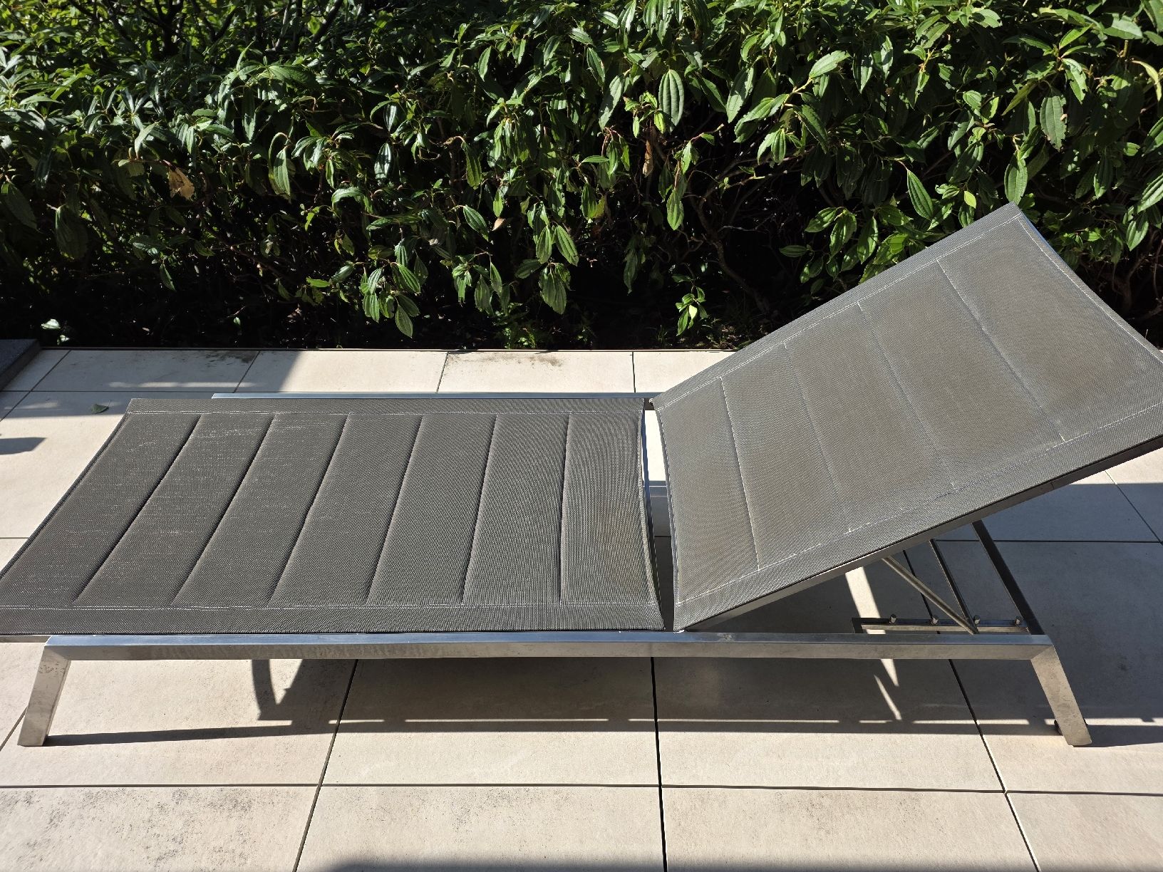Liegen & Liegestühle: Sun Lounger Aluminium Grey Adjustable good condition – Gebraucht aus Hergiswil NW von luc_b5pz 2