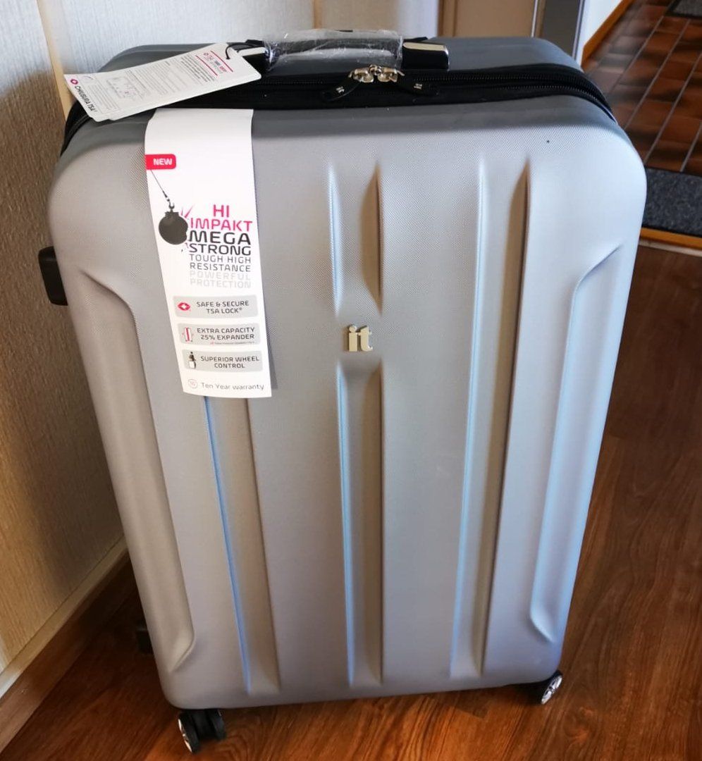 Valises de voyage: Neuer Schalen-Rollkoffer Marke IT – Neuf avec emballage d'origine à Buochs par coffee75