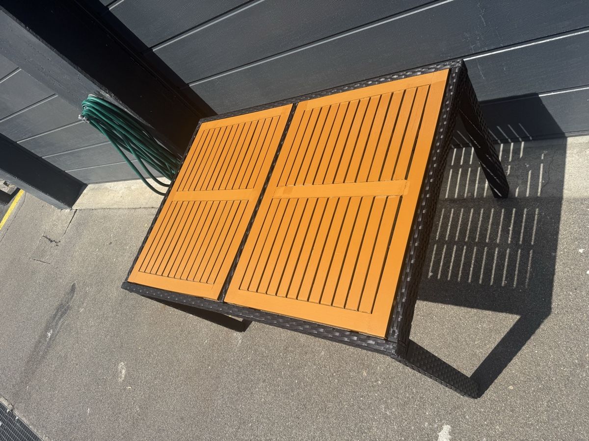 Tischset: Gartentisch mit 6 Stühlen Polyrattan Holzoptik – Gebraucht aus Nebikon von Pablo2022 2