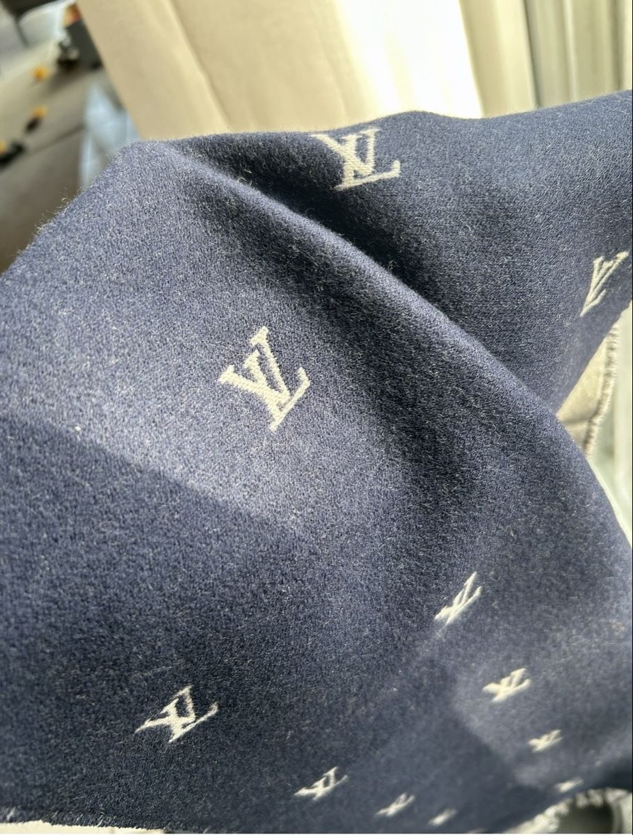 Louis Vuitton Foulard & Sciarpe: Louis Vuitton Schal – Usato da Liestal venduto da rea_he 3