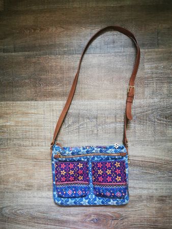 Frühlings-Tasche Blumenmuster Desigual sehr guter Zu