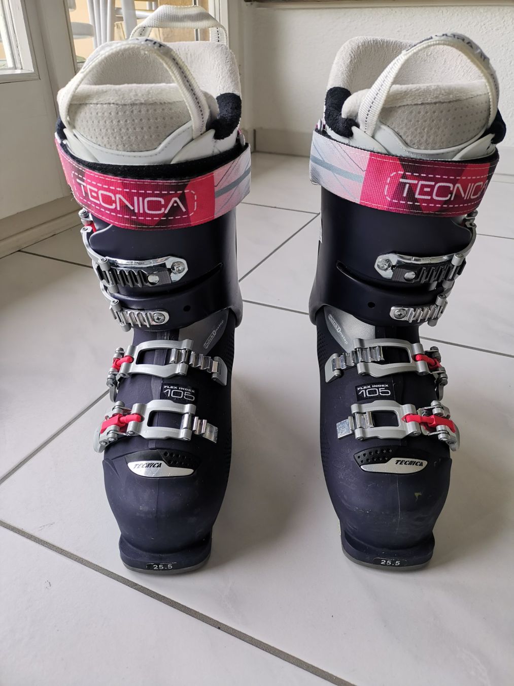 Scarpe da donna: Skischuhe Grösse 25.5 / EU 39-40 – Usato da Hergiswil NW venduto da Bastaag