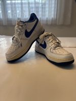 Blaue Nike Air Force 1 Sneaker