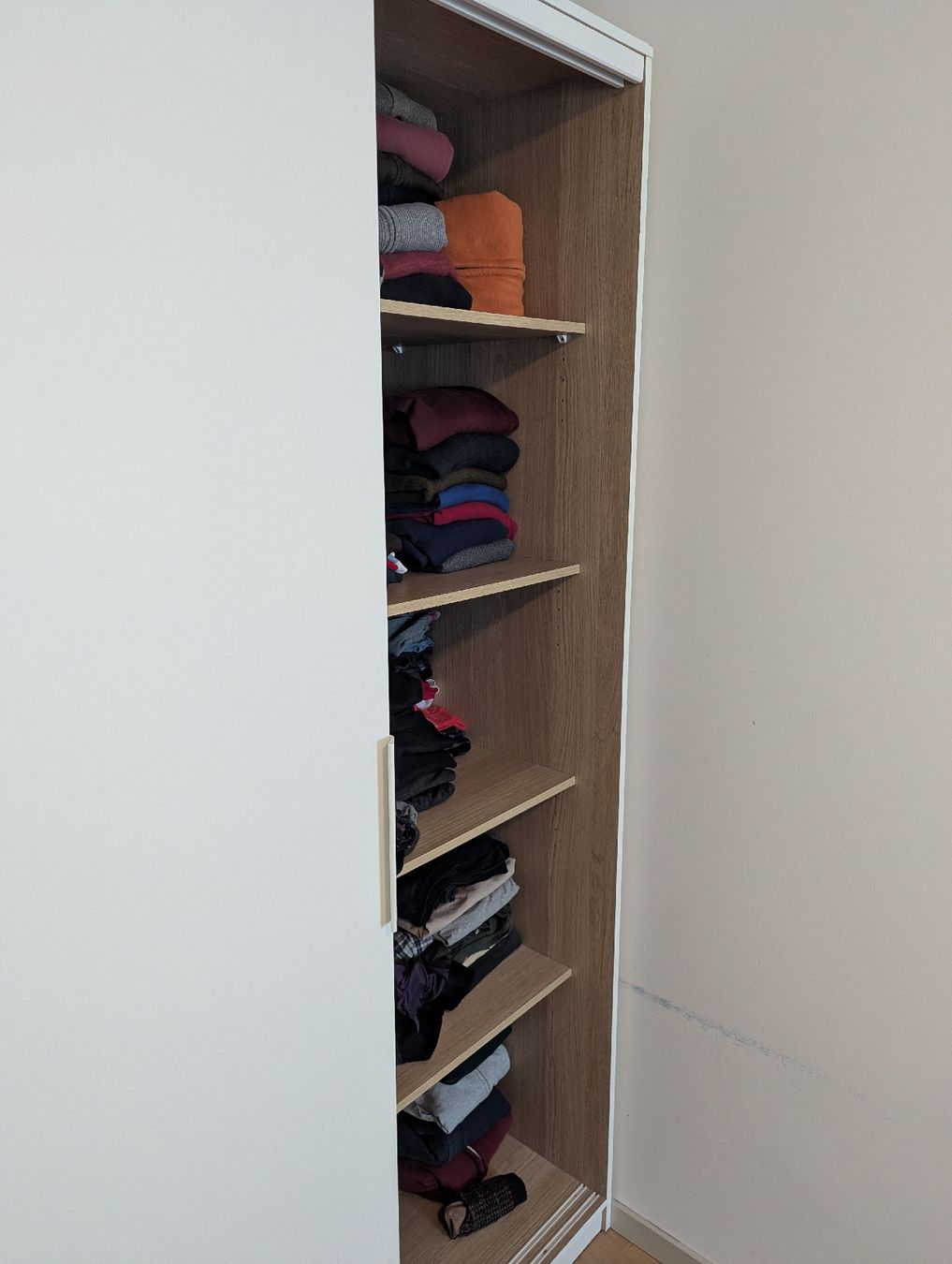 Armadi: Kleiderschrank  – Usato da Zürich venduto da baz_92yn 1
