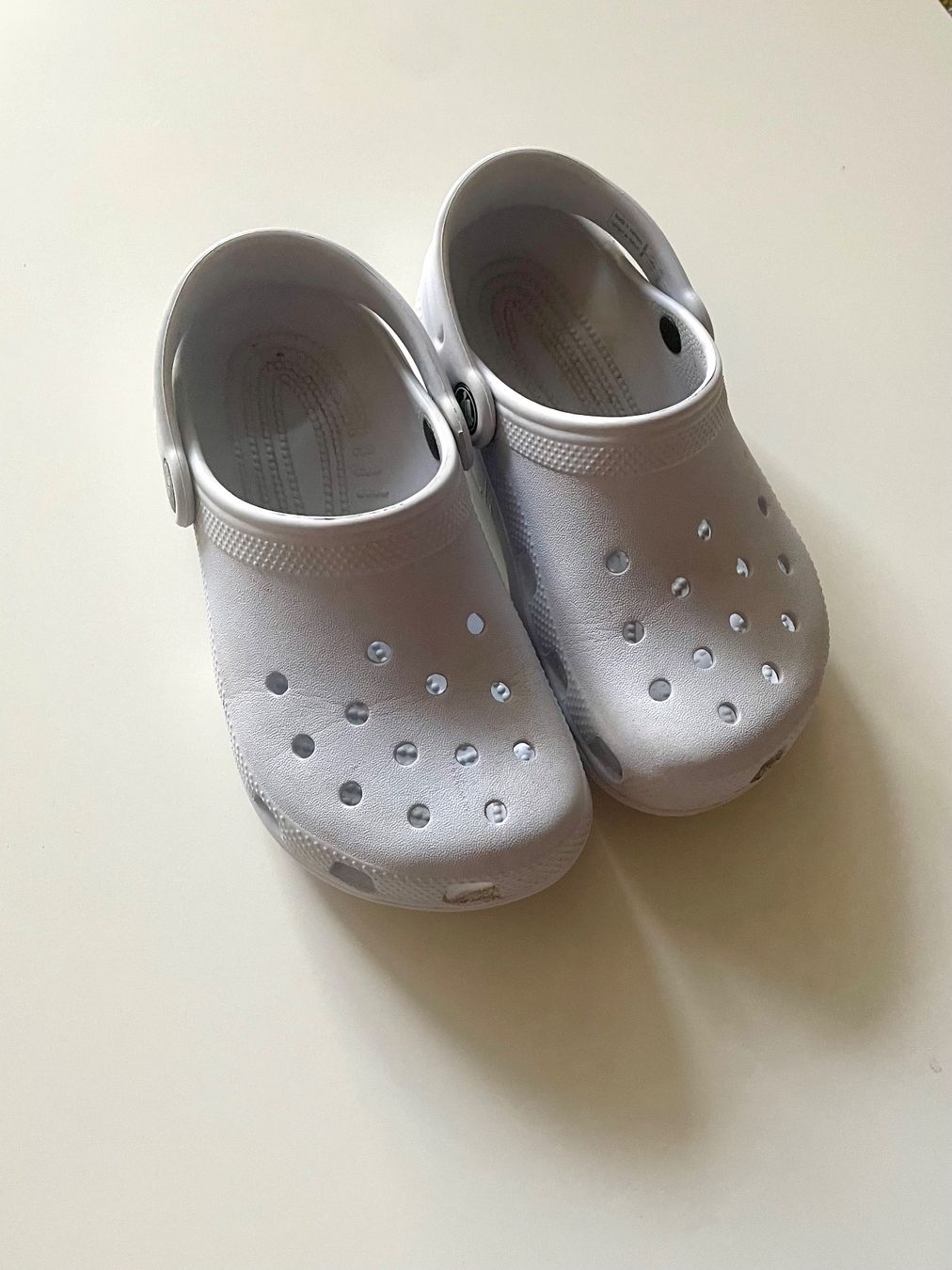Crocs Scarpe per ragazzi: Crocs Kinder helles lila Gr.32-33 – Usato da Grellingen venduto da dinge