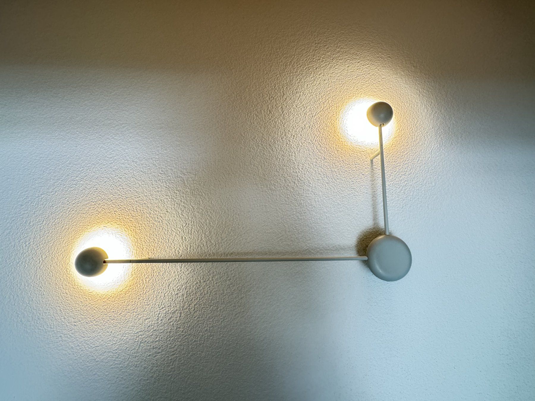 Lampes: Moderne Wandleuchte Vibia Pin – D'occasion à Rombach par lucamattei 1
