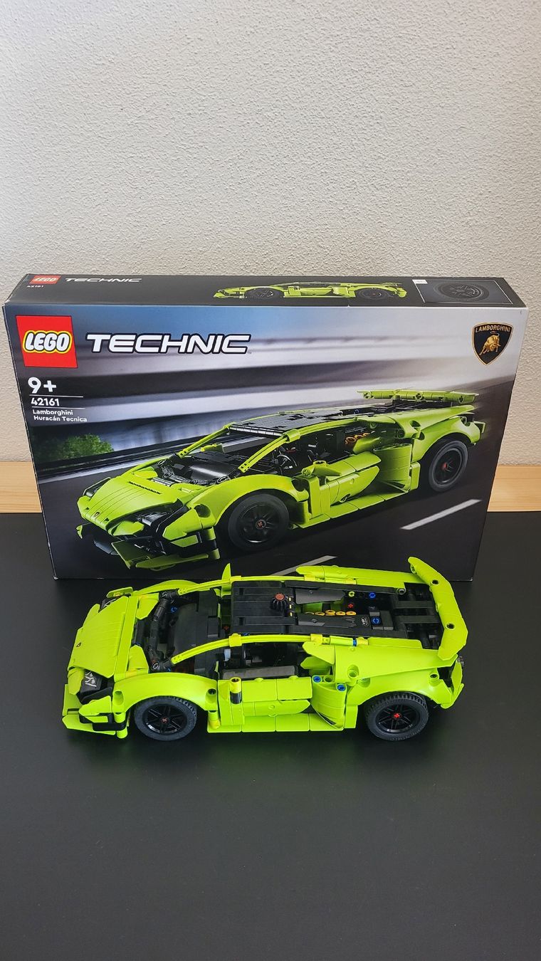Lego Kit di costruzioni: LEGO Technic Lamborghini 42161 ab 1Fr.- – Usato da Uffikon venduto da LegoNavi