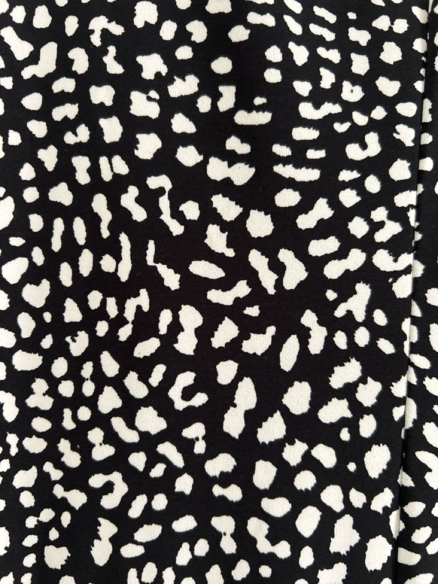 H&M Robes: H&M polyester dress black and white  – D'occasion à Zürich par Chiara_mc 3