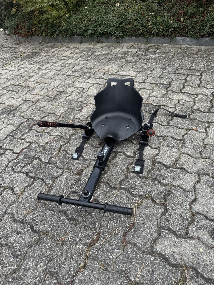 Hoverboard: Bluewheel Hoverboard mit Sitzaufsatz schwarz – Usato da Trimmis venduto da heidelbeerli 9