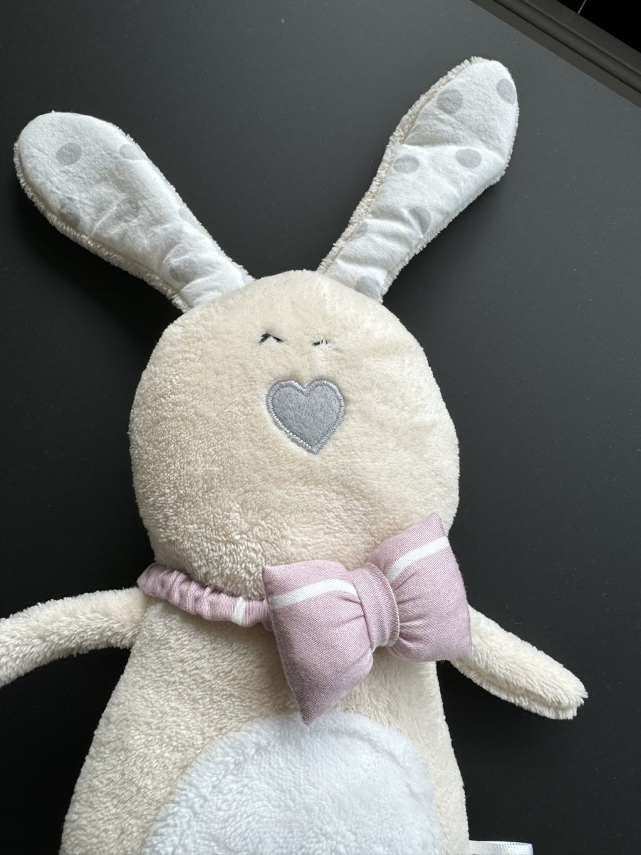 Giocattoli: Süsser Hase mit Fliege, Kuscheltier, NEU – Nuovo (secondo la descrizione) da Küsnacht ZH venduto da ToddyGinger 3