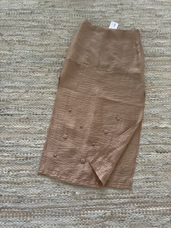 Rock beige mit Applikationen neu mit Etikett. XS