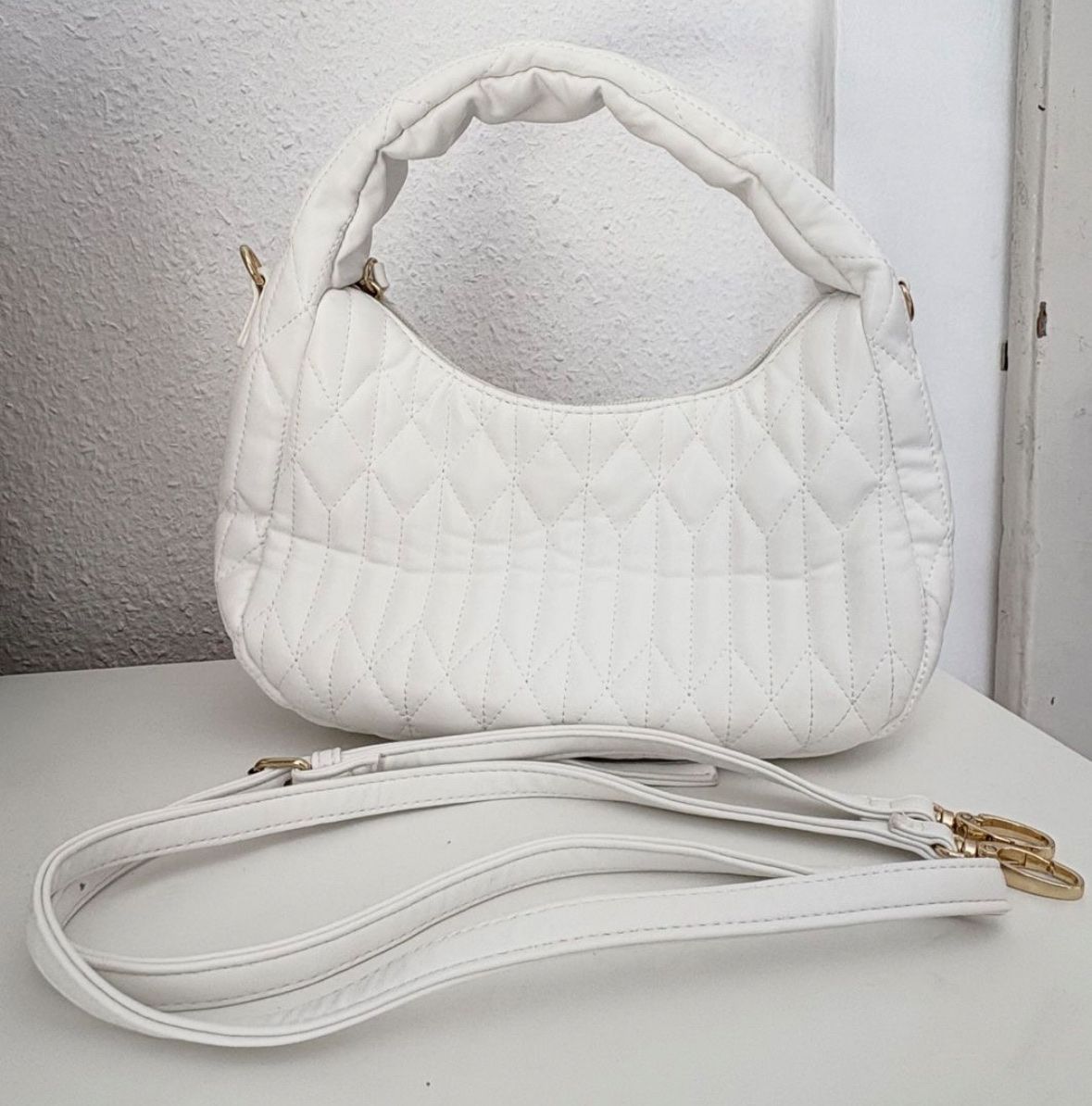 Sacs femmes: Sac à main blanc – Neuf (Voir description) à Moudon par TigerrrEye 1