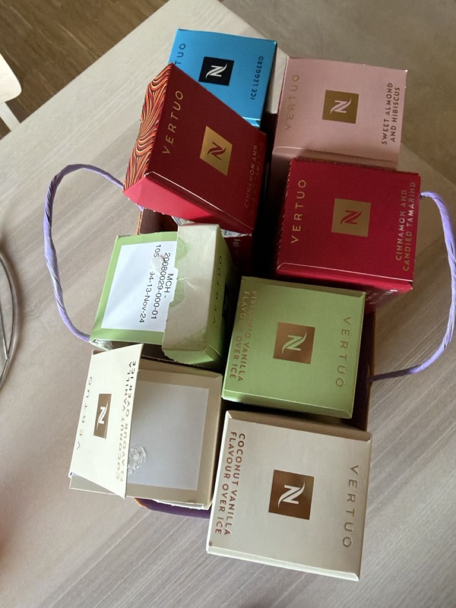 Nespresso Lebensmittel & Spezialitäten: Nespresso Vertuo Kapseln – Neu (gemäss Beschreibung) aus Lyss von Igel35