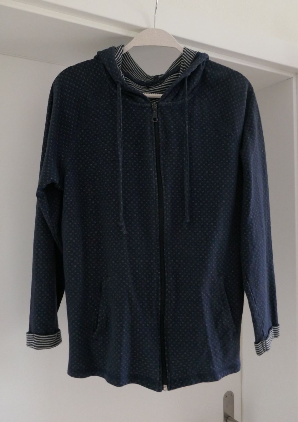 Giacche: leichte Sweatjacke, Gr. M, dunkelblau gemustert – Usato da Port venduto da uzuku 7