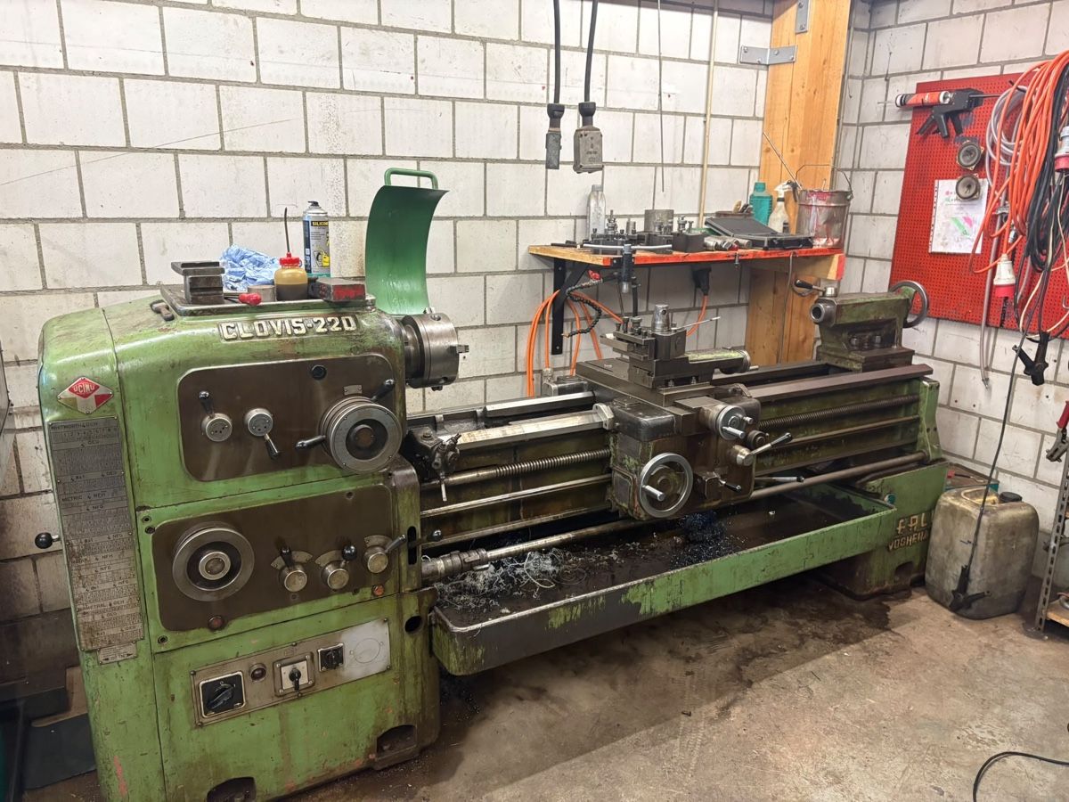 Tutte le macchine: Drehmaschine Clovis 220 gebraucht – Usato da Burgistein venduto da Sterchi0