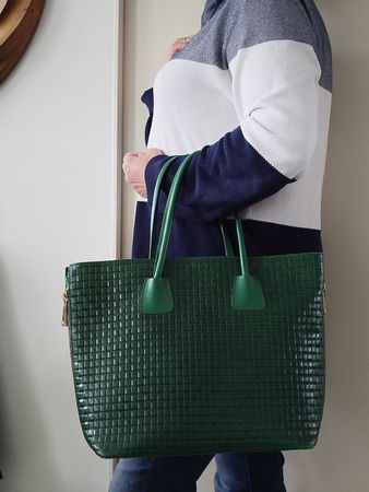 Elegante, grüne Handtasche aus Leder, Made in Italy