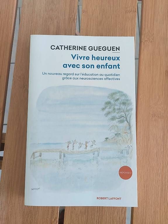Bücher: Vive heureux avec son enfants - comme neuf – Gebraucht aus Marly von Cricri110