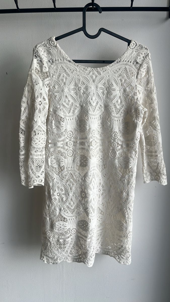 Sezane Kleider: Sézane Kleid weiss Spitze Grösse 34 – Gebraucht aus Zürich von Atelier8009