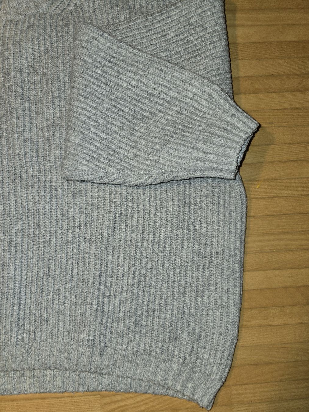 Pullover & Sweatshirts: Strickpullover, hellgrau, Grösse S, ungetragen – Neu (gemäss Beschreibung) aus St. Gallen von A.W.128 1