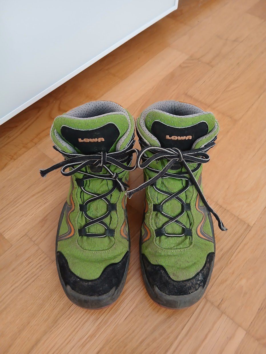 Lowa Schuhe für Jungen: Trekkingschuhe Lowa – Gebraucht aus Dübendorf von Fip05