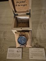 Holzkern Uhr Sommerabend (Walnuss/Lapislazuli)