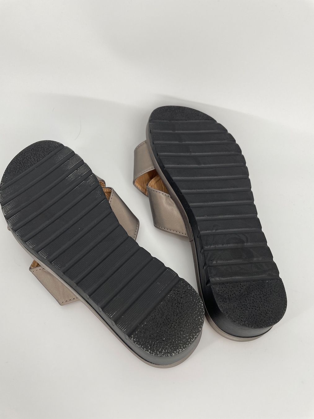Scarpe da donna: Sandalen Gr. 40 neuwertig – Nuovo (secondo la descrizione) da Auenstein venduto da moin. 3