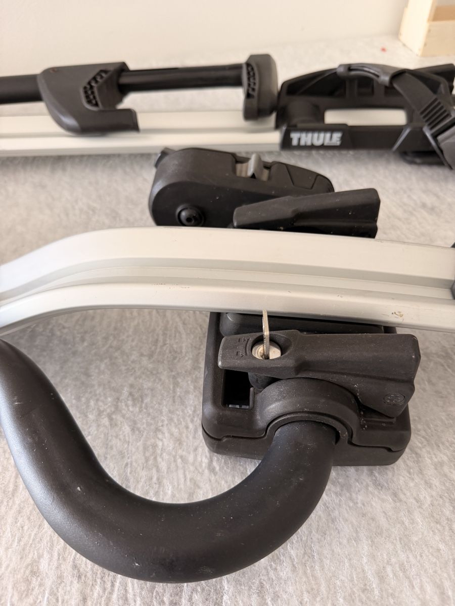 Thule Barres de toit: Thule Fahrrad-Dachträger – D'occasion à Luzern par sunny027 7