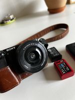 Sony A6000, inklusive Objektiv (16-55 OSS)