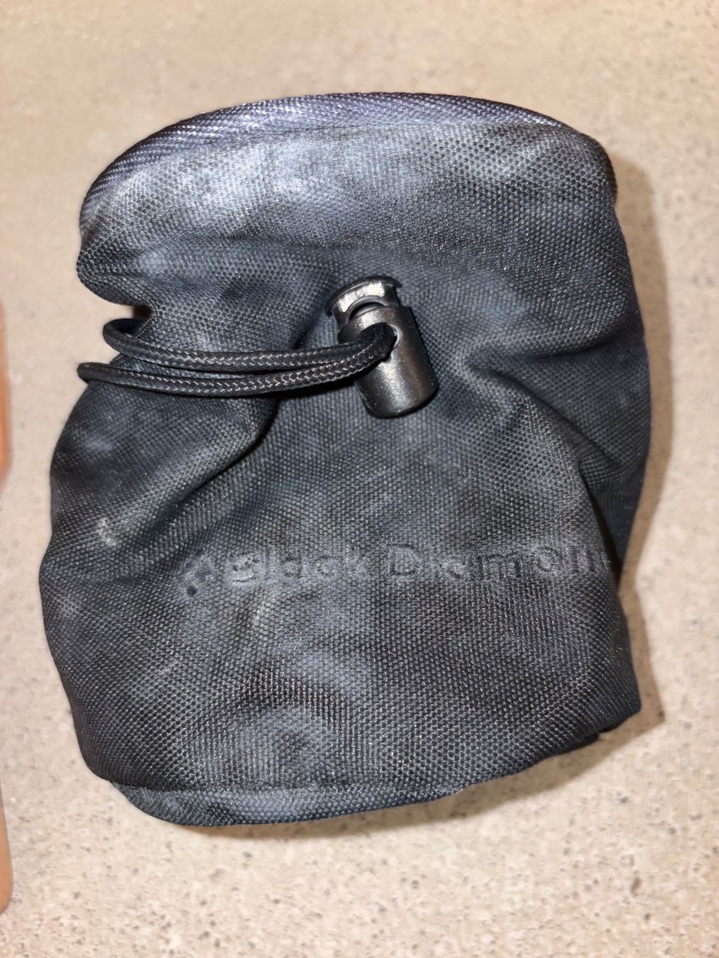 Kletterwände & Klettergriffe: Black Diamond Magnesiumbeutel + 2 Griffbürsten – Gebraucht aus Niederwangen BE von nie_226v 2