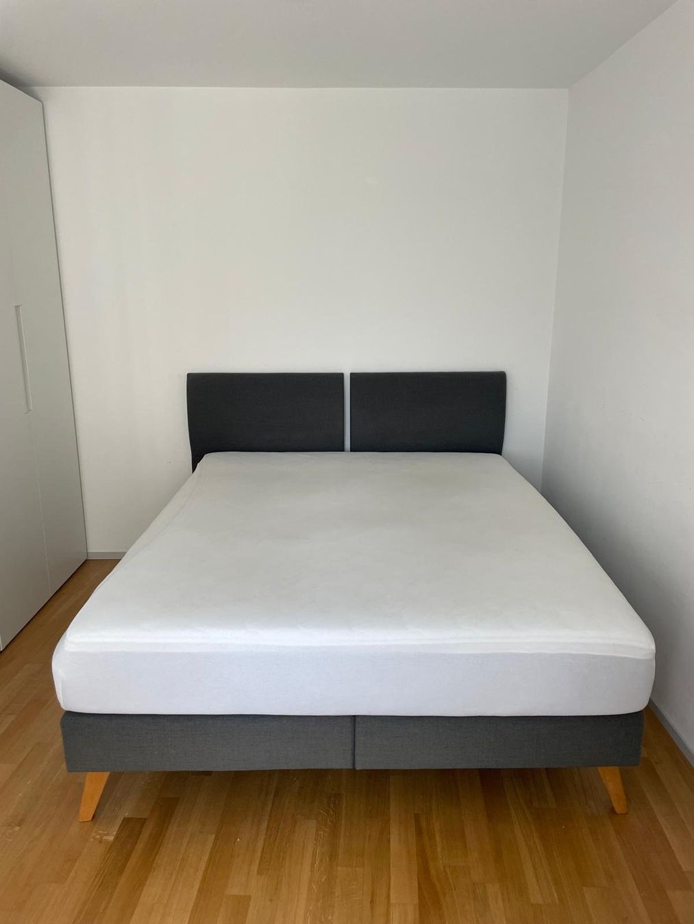 Pfister Lits: Boxspringbett Pfister – D'occasion à Zurich par SoRi
