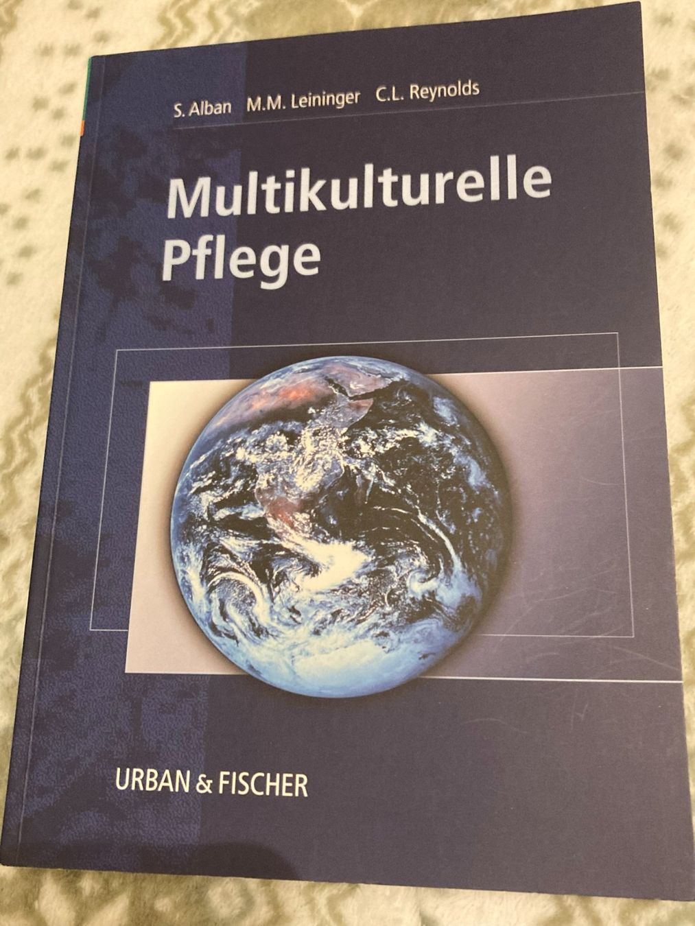 Libri: Multikulturele Pflege – Usato da Niederscherli venduto da ypsilon315