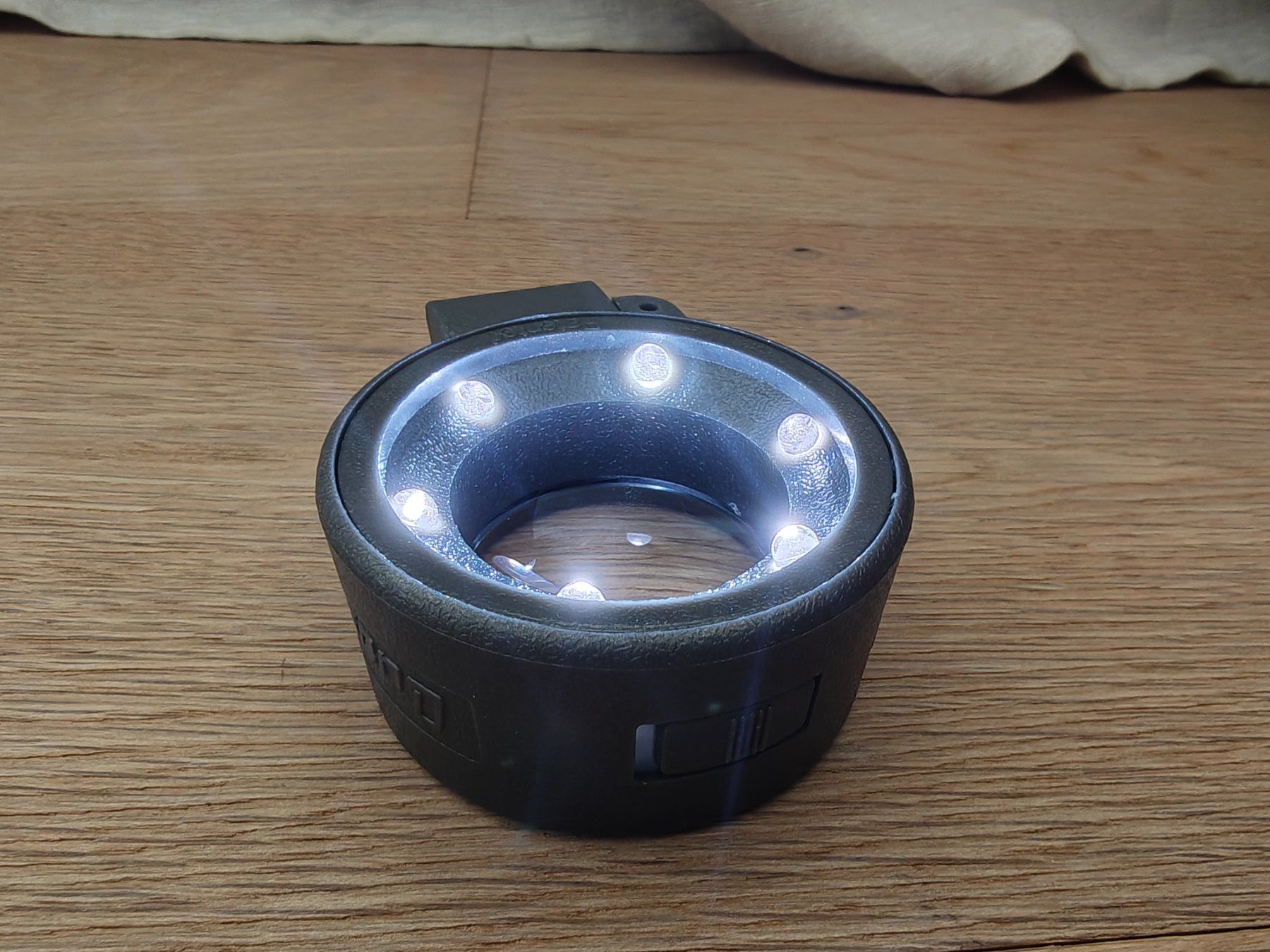 Appareil photo: VisibleDust Quasar 7X Kamera Sensor-Lupe mit LED – D'occasion à Immensee par Pelab