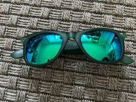 Polaroid Sonnenbrille Grün mit Farbverlauf