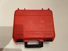 SKB Case 1209-4 signalrot
