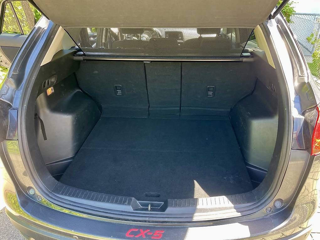 Autos: Mazda CX-5 Diesel AWD – D'occasion à Höri par LucaSomma 3