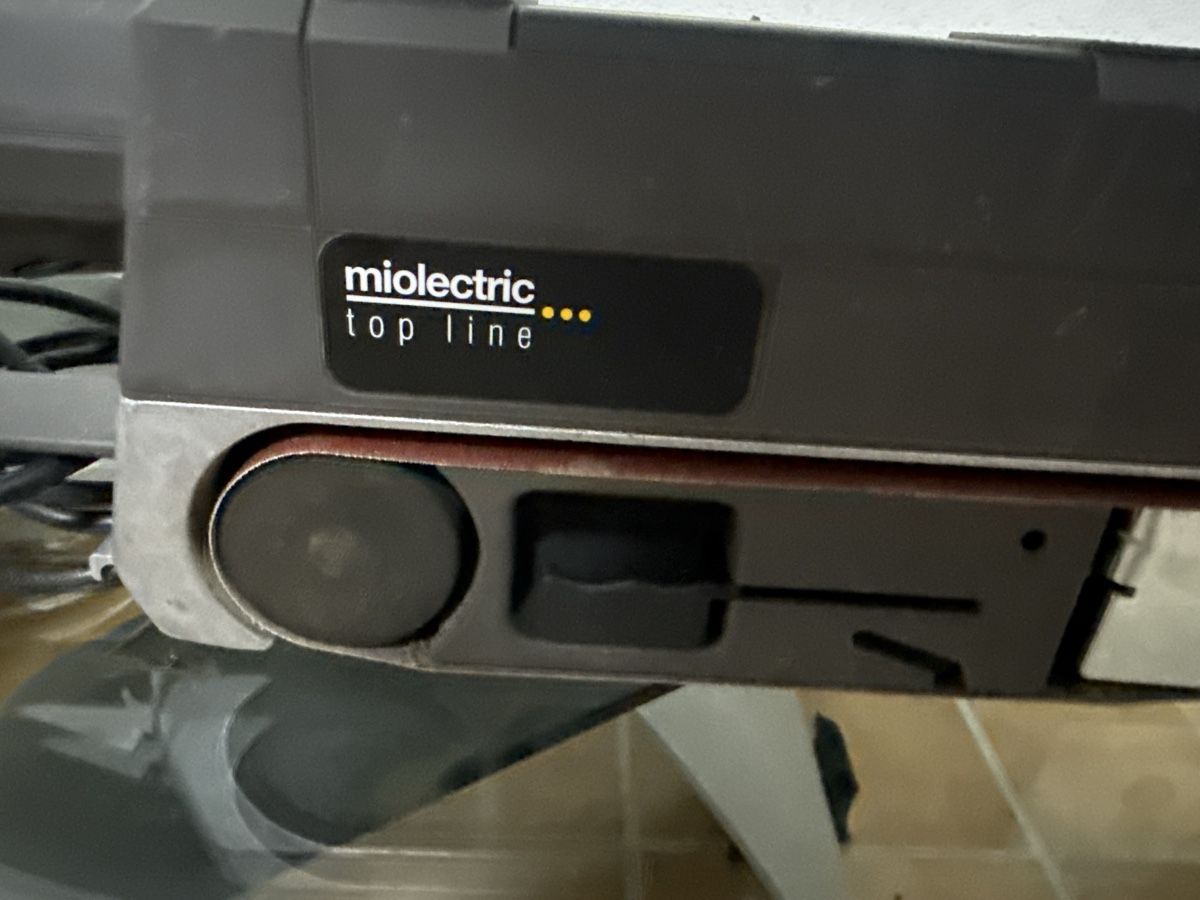 Smerigliatrici & Lucidatrici: Mi electric ponceuse à bande – Usato da Soyhières venduto da Jura22 3