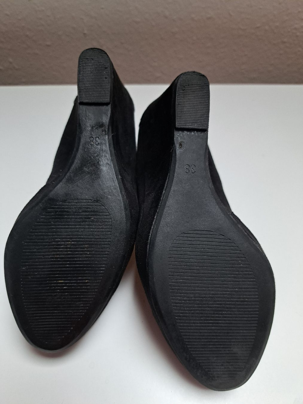 Scarpe da donna: Keilabsatz Schuhe Gr 38 – Nuovo (secondo la descrizione) da Gommiswald venduto da Cyndi5 3
