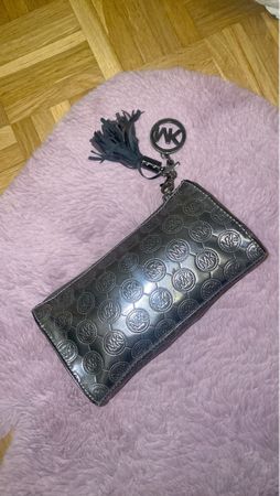 Elegante Michael Kors Clutch in Silber - Top Zustand!