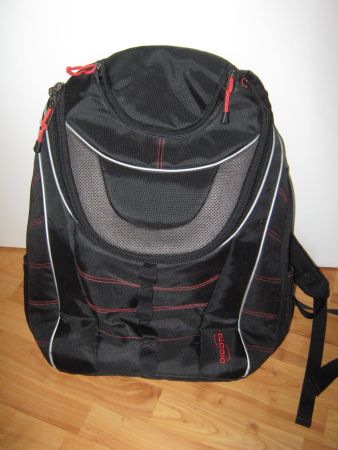 Sehr gut erhaltener Dicota Laptop Rucksack
