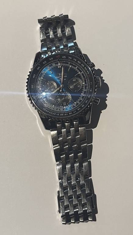 Montres: Breitling Navitimer B01 46 Blau Blau Silber Mint – D'occasion à Basel par ninenintynine 1