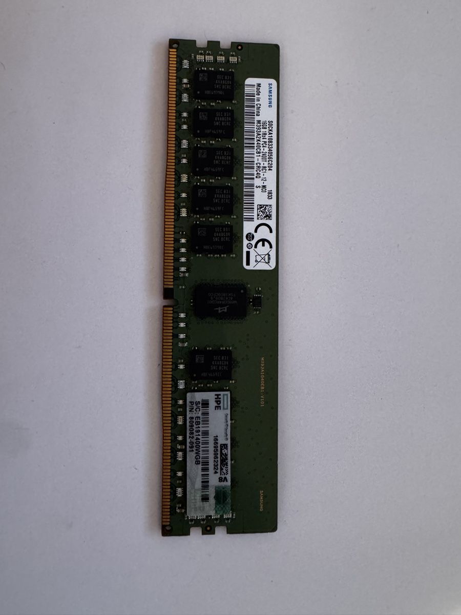 Samsung Memory / RAM: Samsung 16GB DDR4 ECC Server RAM – Gebraucht aus Reinach BL von leo_d9bs