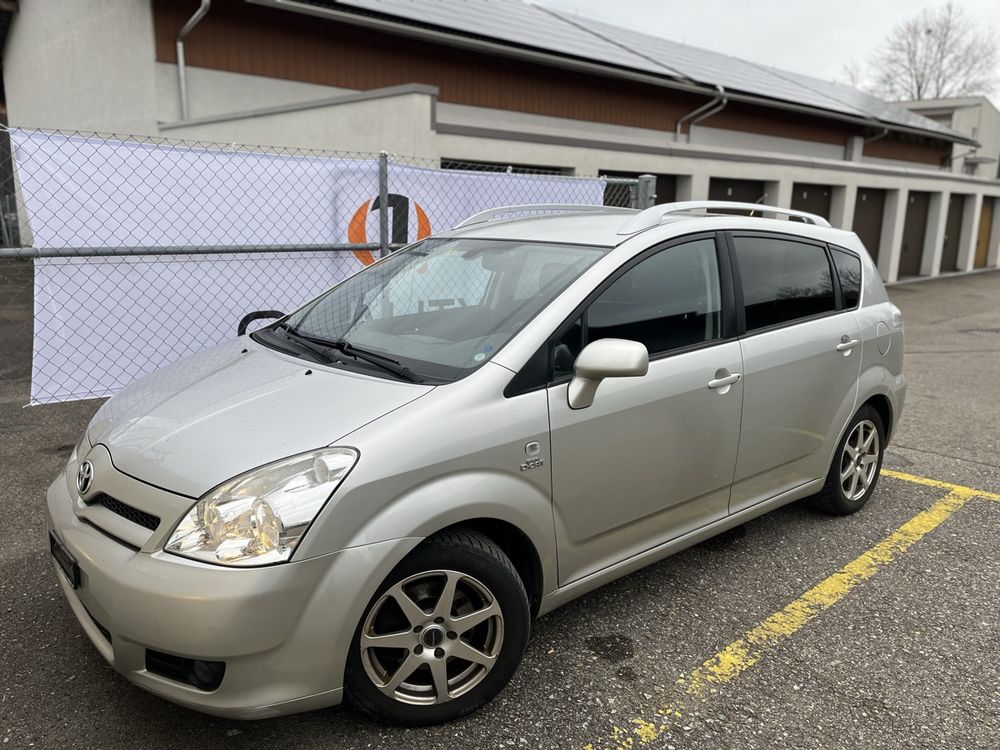 Toyota Corolla Verso 2.2 D